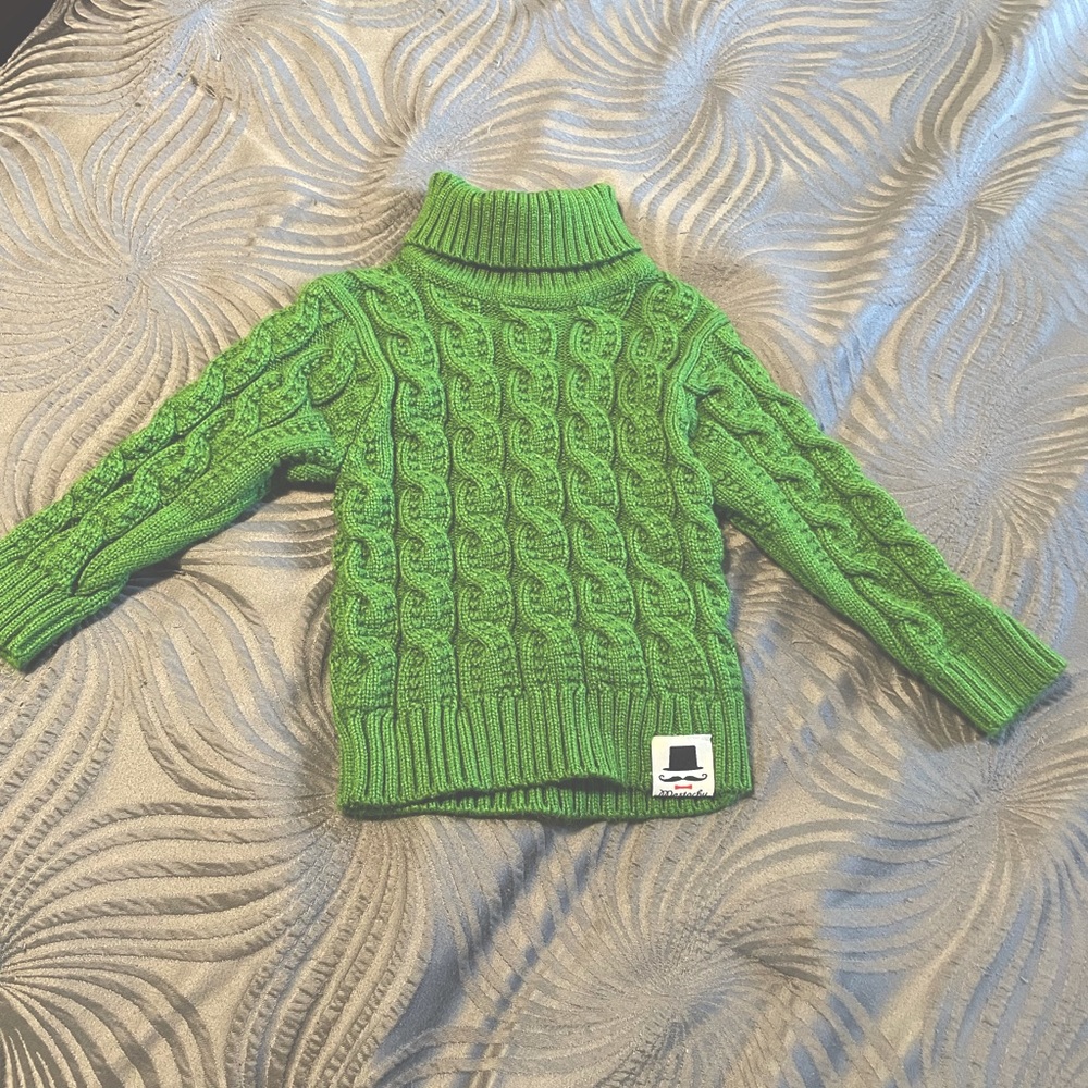 Kelly  green turtle neck cable sweater, 18 mth